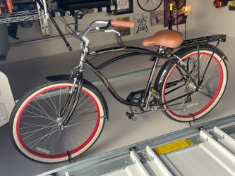 Schwinn Clairmont cruiser bike