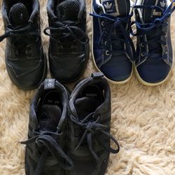 Boys sneakers size 12