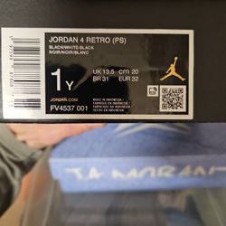 Jordan 4 retro White Thunder