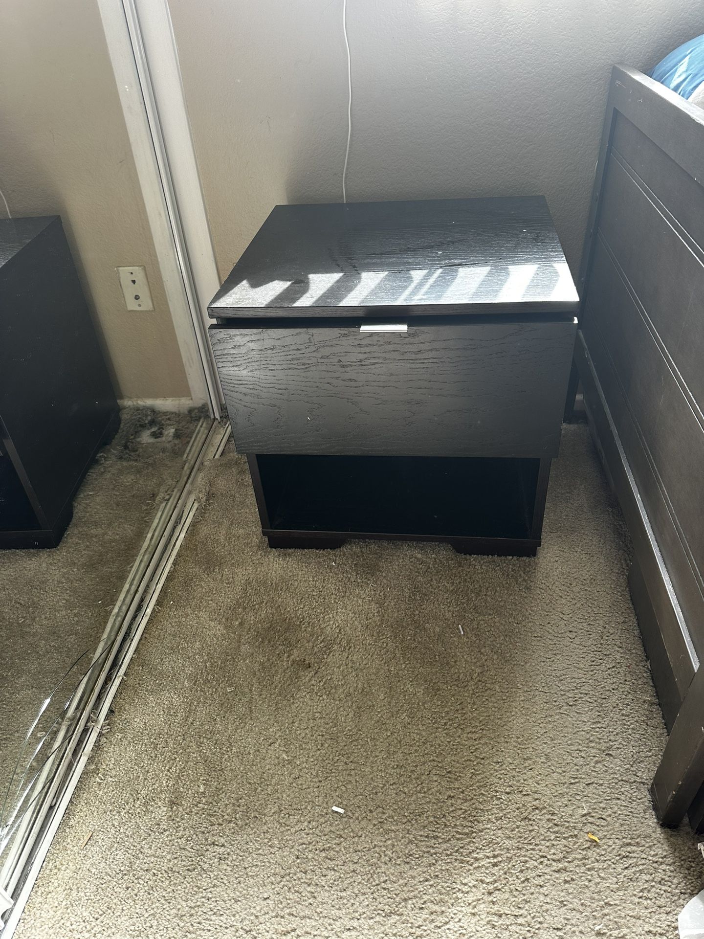  Night Stand 