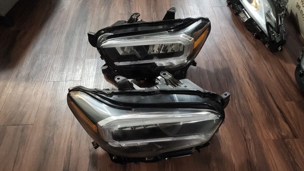 2020-2021-2022-2023 TOYOTA TACOMA headlights FULL LED OEM