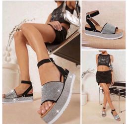 Fashionable Rhinestone Heel Thick Bottom Sandals (SIZE 7.5)