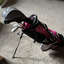 Left Handed Young Girl Golf Clubs