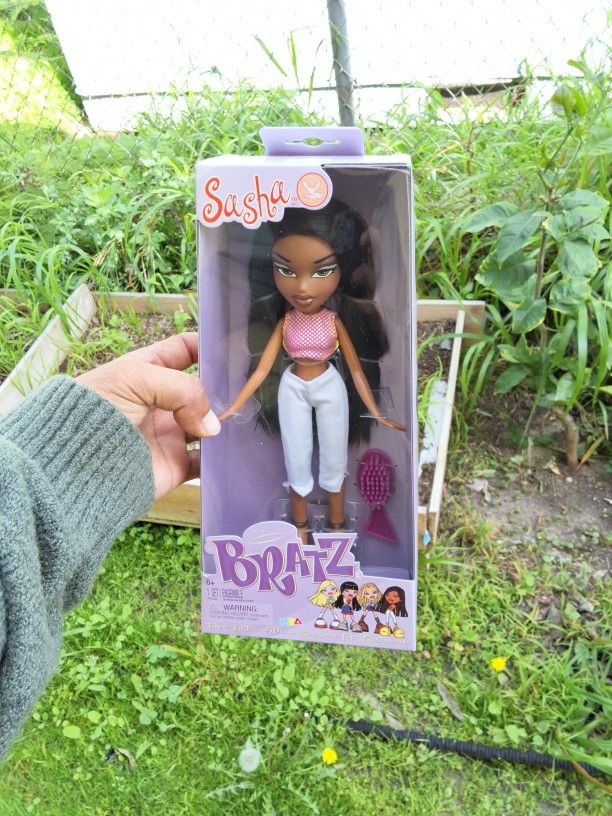 Bratz Fashion Doll - SASHA