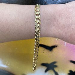 14k CURB BRACELET 