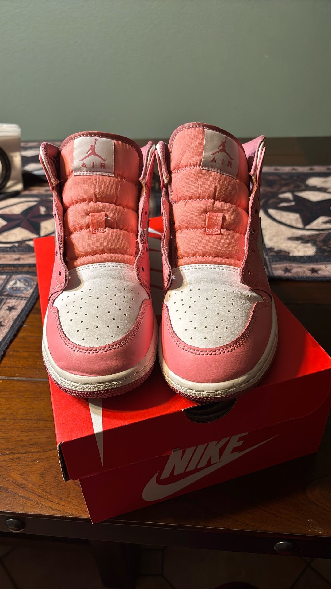 Air Jordan 1 Mid GS  “Valentines Day” 2023