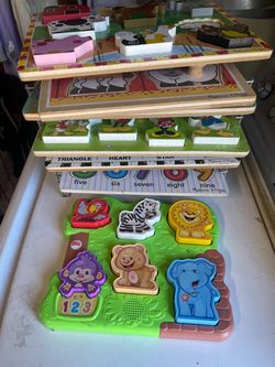Toddler Puzzles & Rack