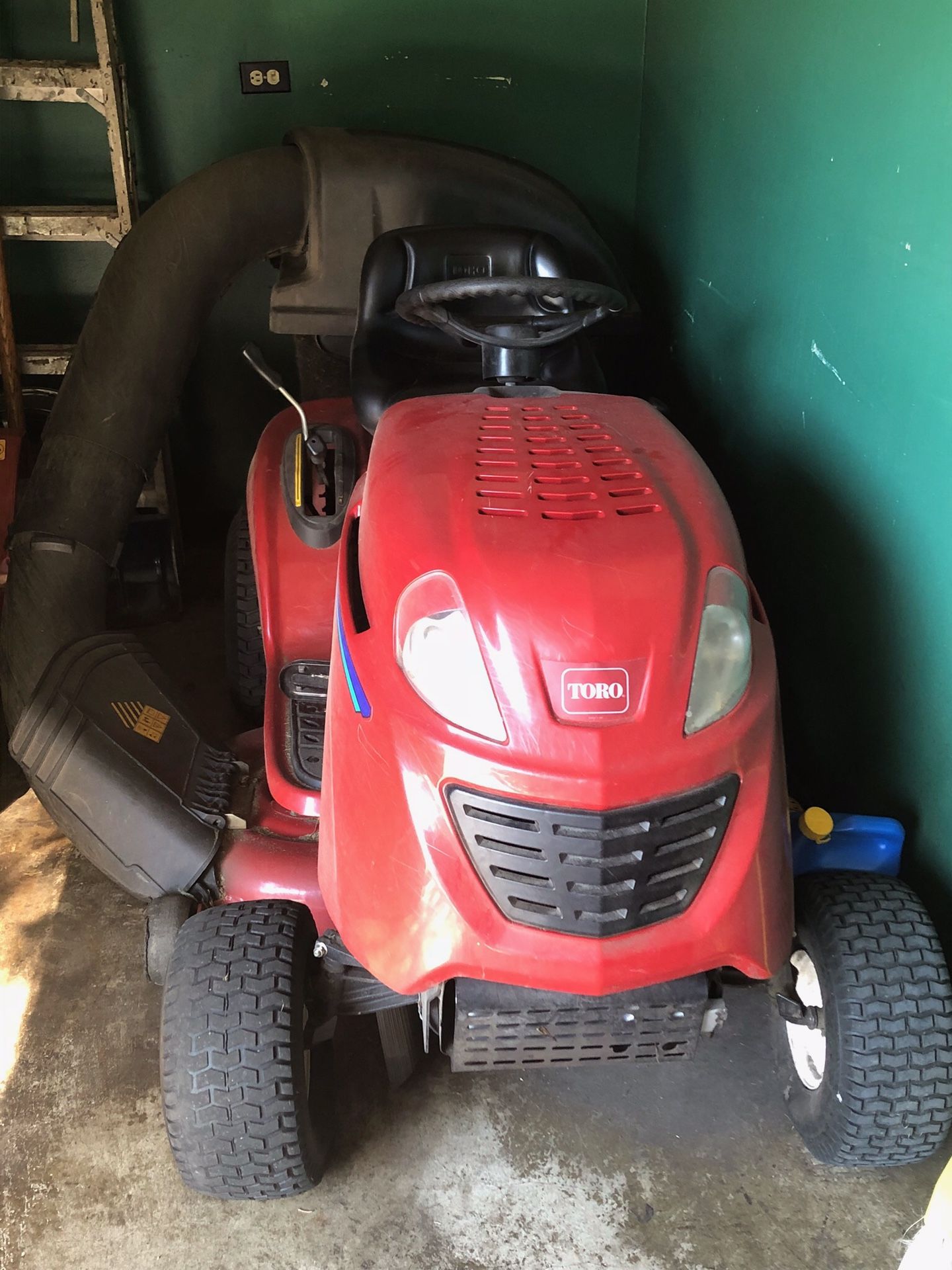 Toro riding Lawn Mower