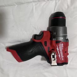 Milwaukee Fuel M12 Hammer Drill