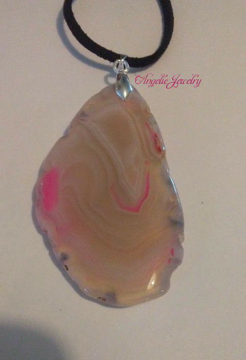 Rose Banded Agate Necklace