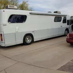 67 GMC Greyhound Bus completely renovated