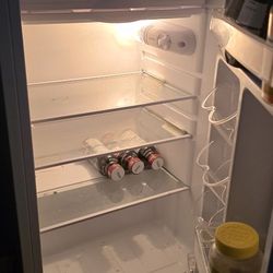 Magic Chef 3.3 Mini Fridge