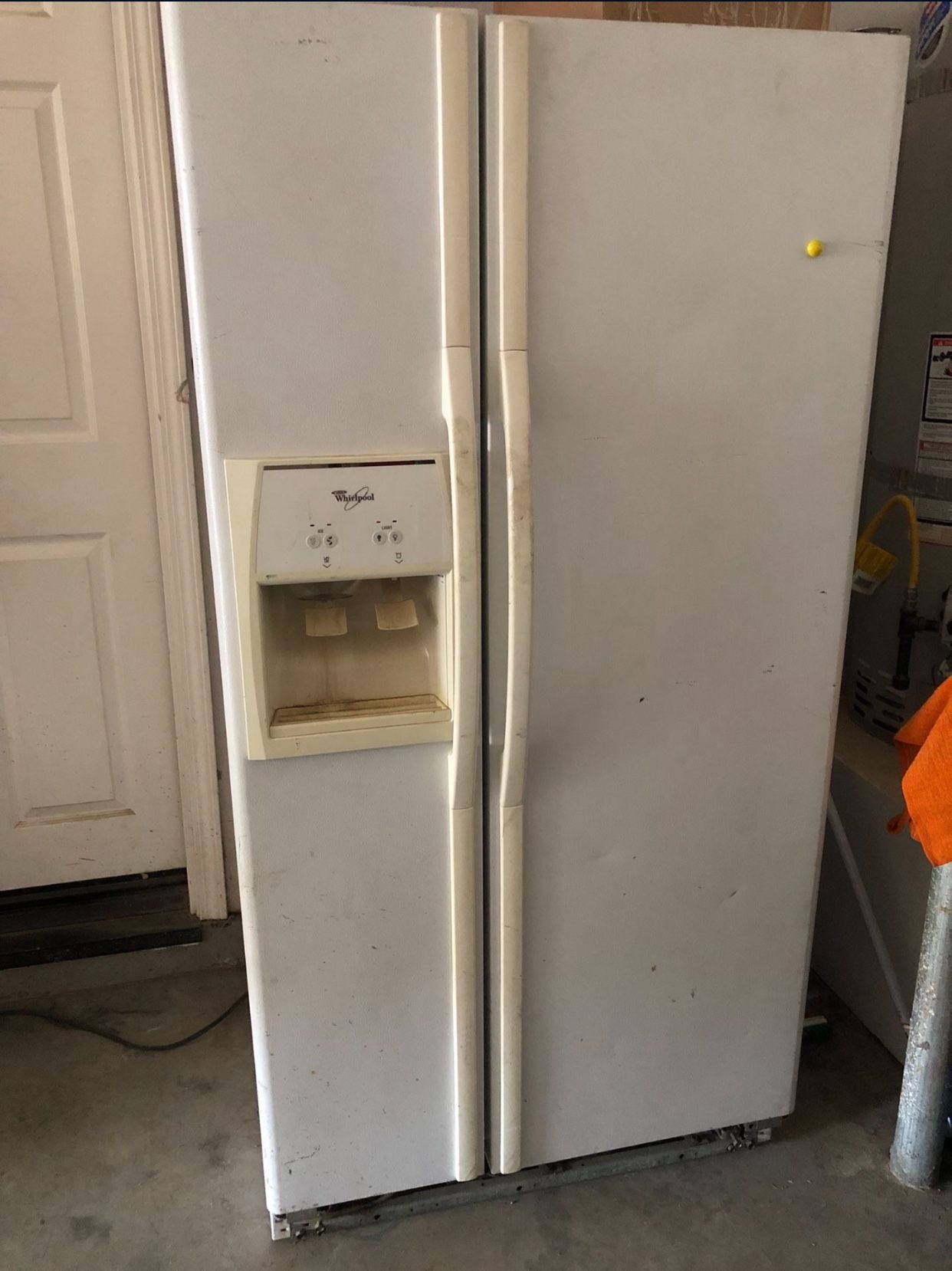 Refrigerator
