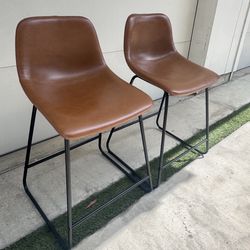 🚨 MUST SELL TODAY – Counter Height Stools (Like New) – $60