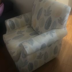 Leaf Print Swivel Chair 
