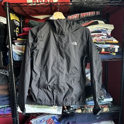 Woman’s NorthFace Windbreaker⚫️🔥size Small in woman’s for $30‼️‼️
