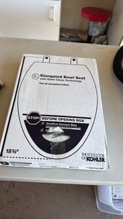 New toilet bowl seat