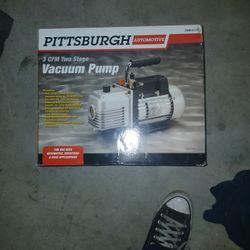Pittsburgh Automotive 3 CFM Two-Stage Vacuum Pump. 