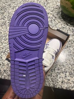 Girl shoes