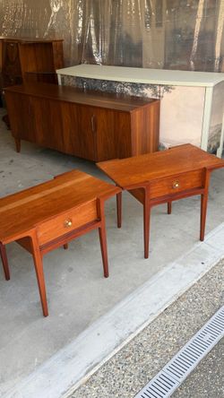 Vintage Mcm Nightstands