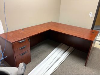 L-Shape Wooden Office Desk - Good Condition (Pickup Only)