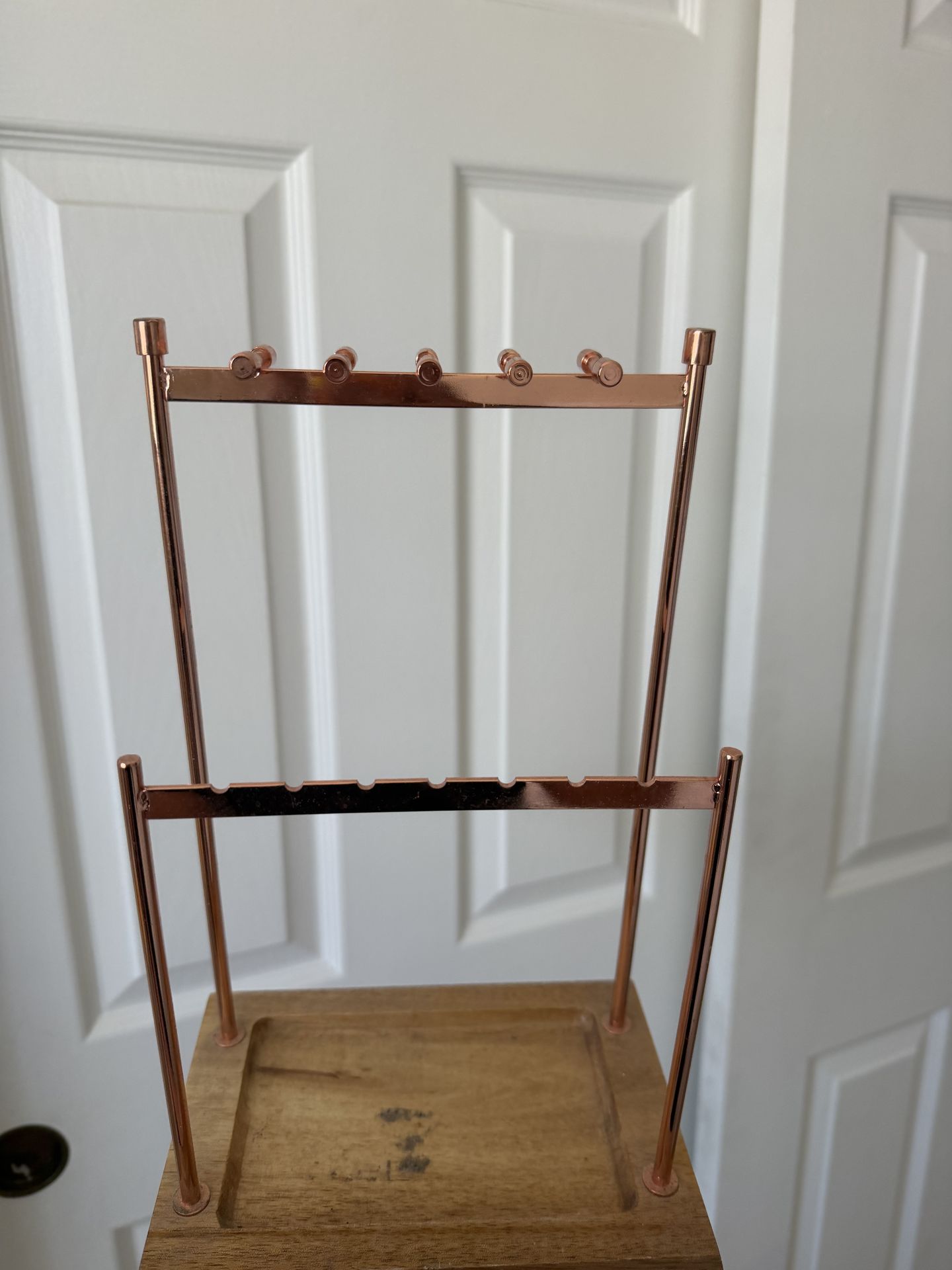 Jewellery stand