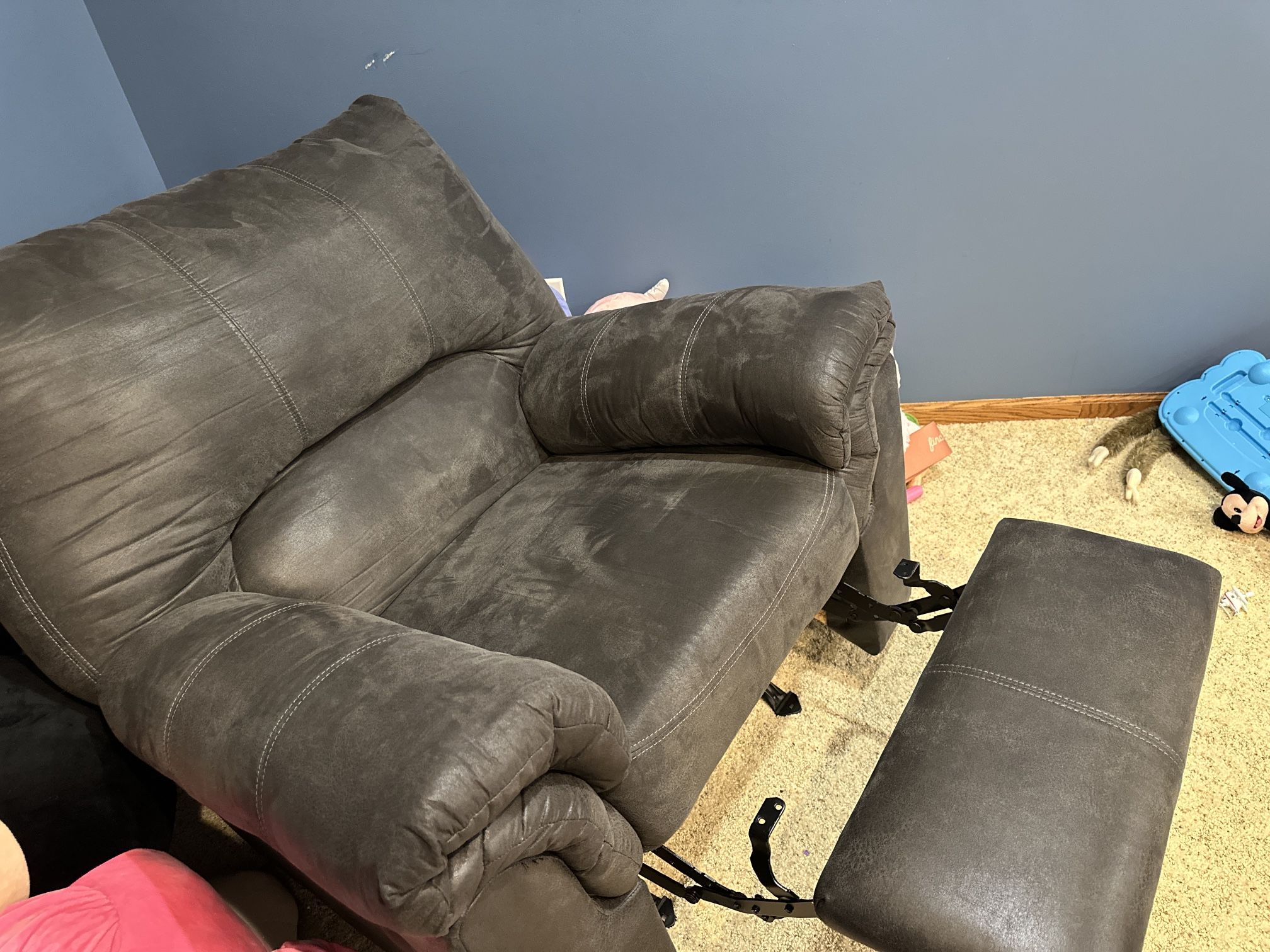 Leather Recliner 