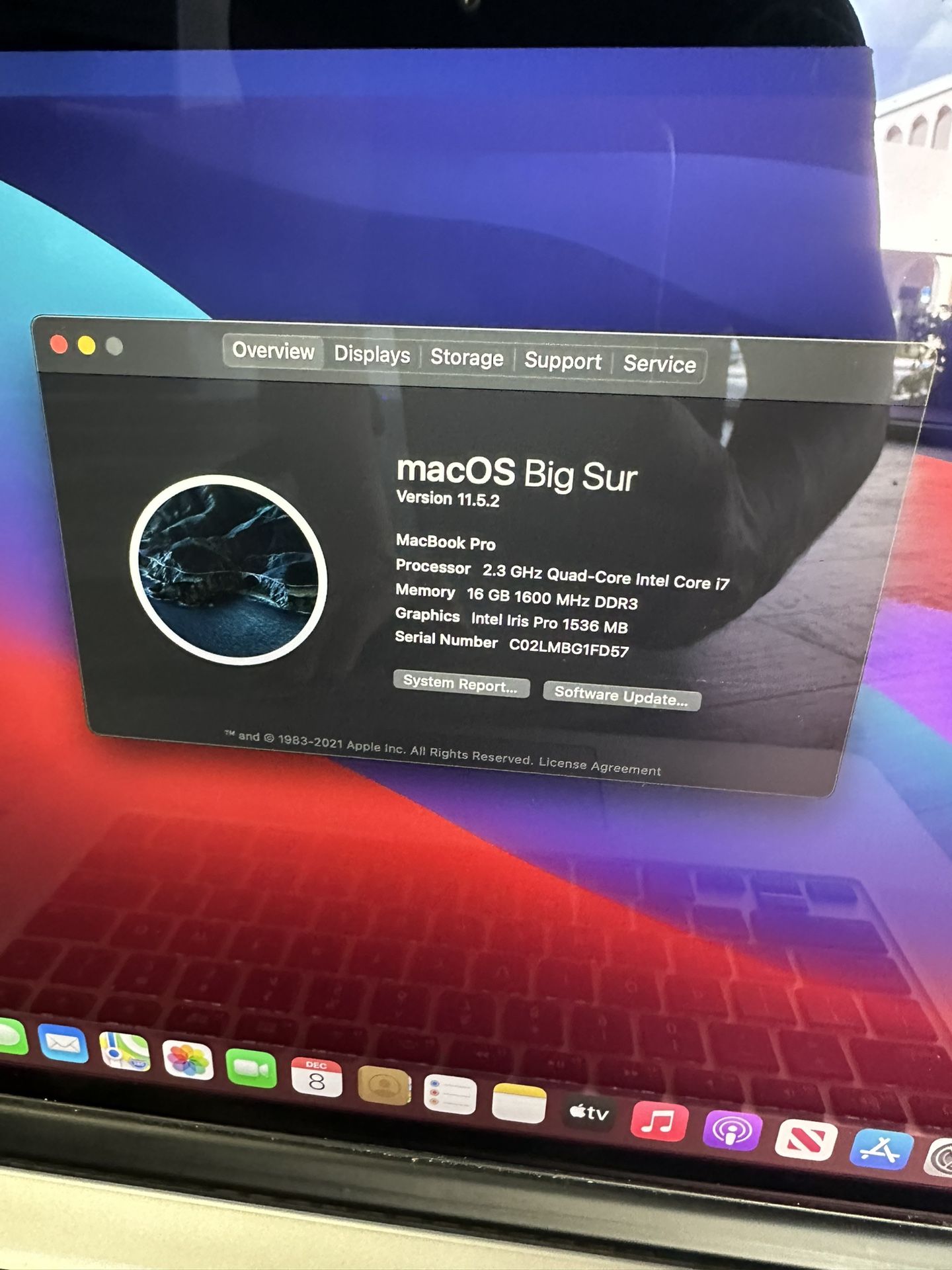 MacBook Pro 15” Retina i7 16GB RAM 500GB SSD W/ Photoshop And