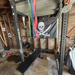 ROGUE R-3W FOLD BACK WALL MOUNT RACK