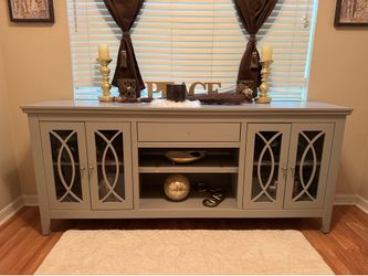 Tv console