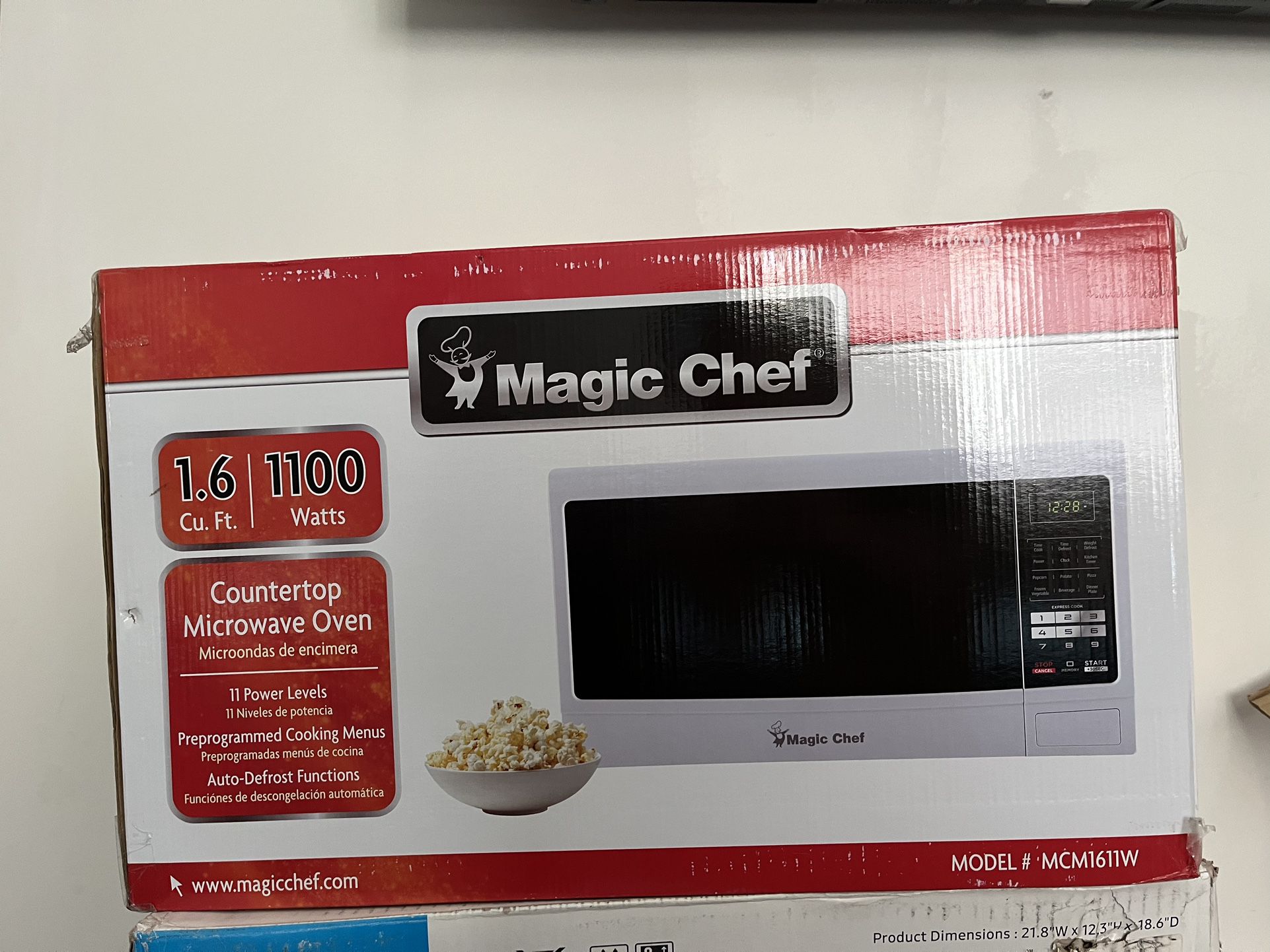 Magic Chef Microwave Oven 