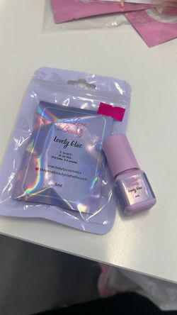 lash glue