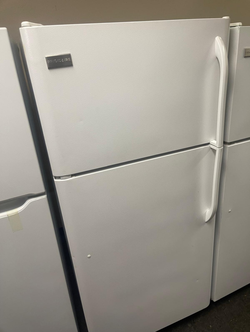 Frigidaire Top Freezer Fridge – White, Ice Maker, Clean