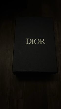 Dior b30 size 7