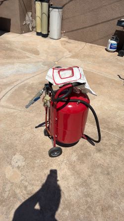 110lb  pressurized abrasive sand blaster