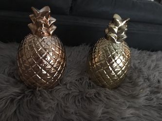 Gold And Bronce Pineapples