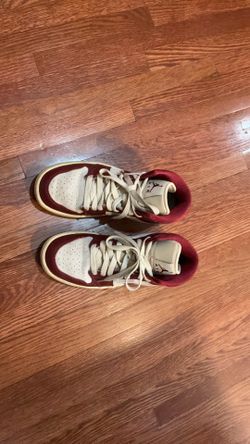 Air Jordan 1 Mid SE (Women/kids)