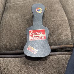 Mini guitar