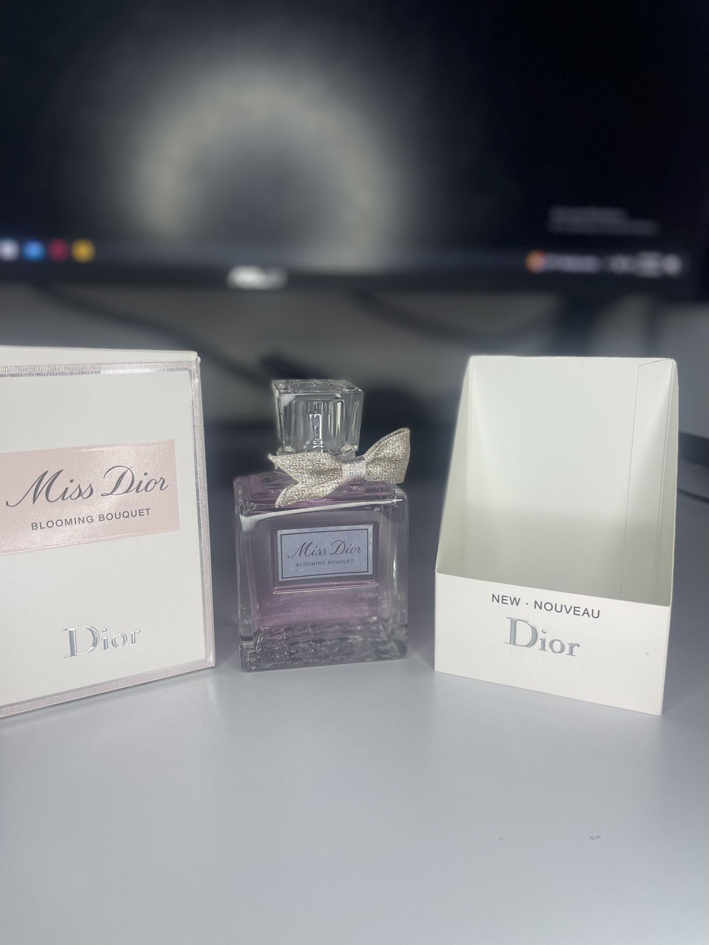 Miss Dior perfume