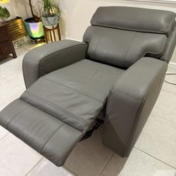 City Furniture "Rhett" Power Recliner - Gray Microfiber - Like New