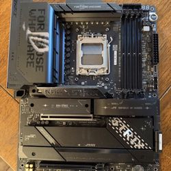 ASUS X870E-E Gaming Motherboard 