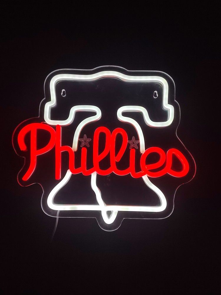 PHILLIES LED LIGHT SIGN.  12" X 11".   6 FT. USB CORD.  NEW.  PICKUP ONLY.