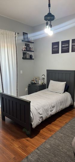 Twin bed