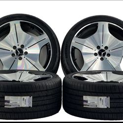 New arrival 5x112 Mercedes Maybach  Oem Gen  Black pocket  Machined polished chrome face  5 lug  Cb 66 Et 33-37 ——-$795 wheel exchange  Limited editio