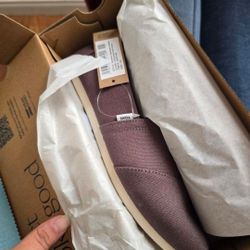 TOMS Womens Slip on Shoes