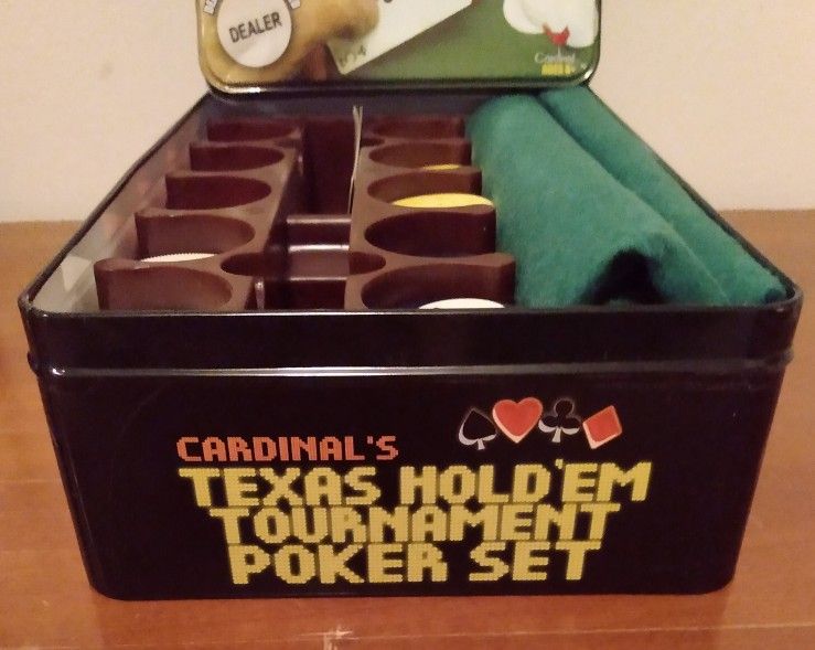 TEXAS HOLD'EM TOURNAMENT POKER SET IN TIN BOX - CARDINAL'S 2003