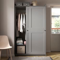 IKEA. Hauga 604.072.77