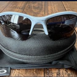 Oakley Youth  Sunglasses / Quarter Jacket 