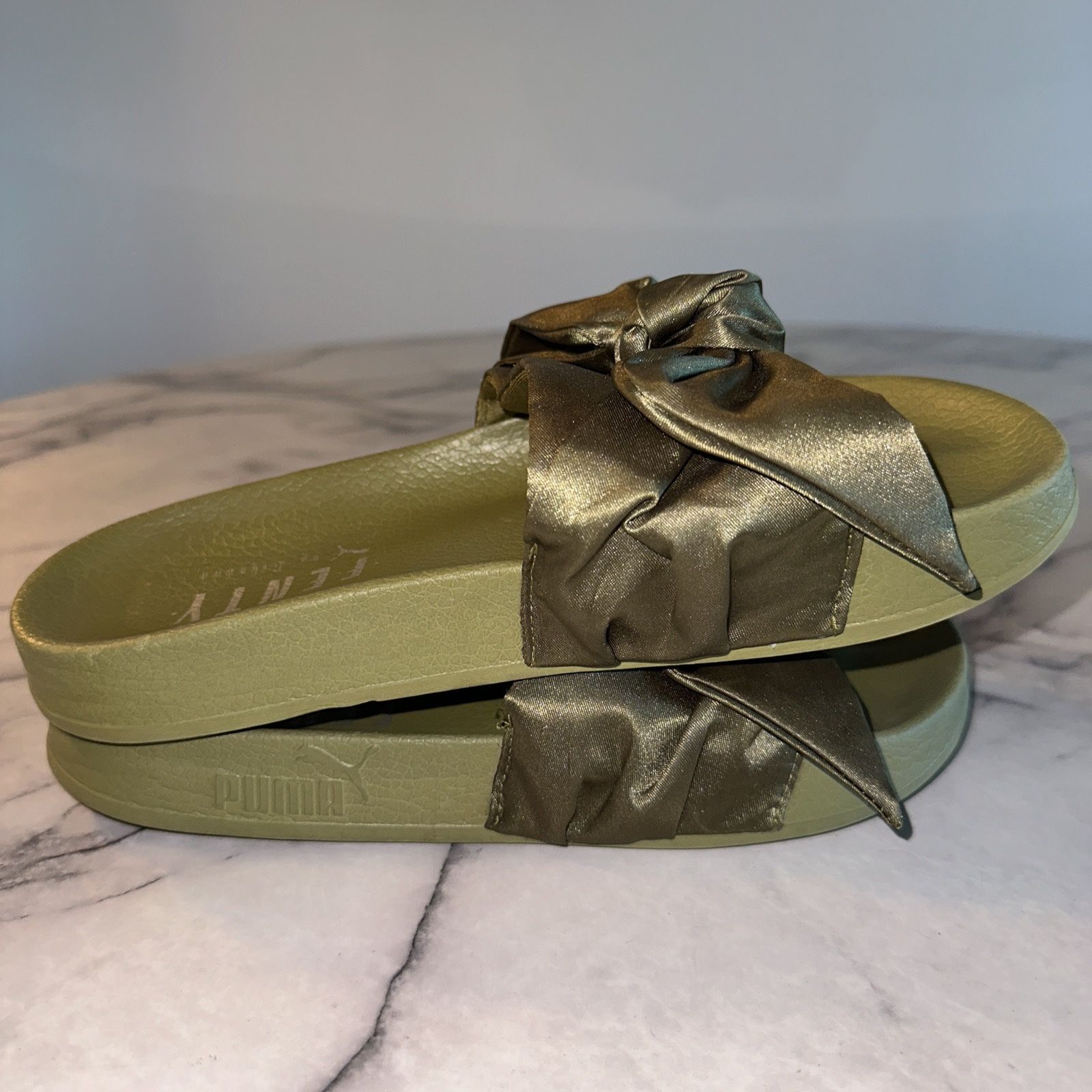 2017 Fenty Puma Olive Bow Slide Rihanna uk5 us7 8 Slides Sandals Shoes