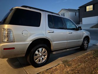2010 Mercury Mountaineer